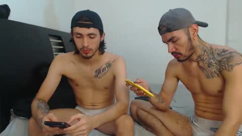 Snapshot of hot_sharks__ chatting on 23, 2, 2025 Hot Sharks online show from 23, 2, 2025