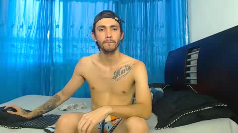 Snapshot of hot_sharks__ chatting on 10, 9, 2025 Hot Sharks online show from 10, 9, 2025