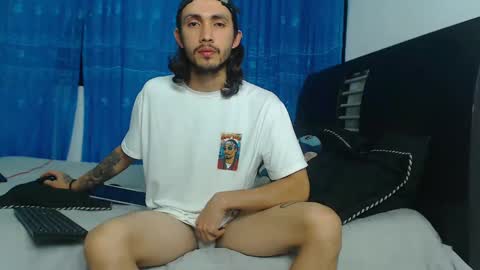 Snapshot of hot_sharks__ chatting on 14, 9, 2025 Hot Sharks online show from 14, 9, 2025