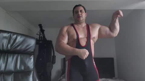 Snapshot of hot_stefano1 chatting on 15, 11, 2025 Stefano.. online show from 15, 11, 2025