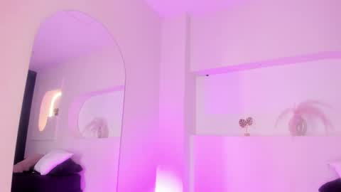 Snapshot of hot_valery_ chatting on 11, 9, 2025 Valery online show from 11, 9, 2025