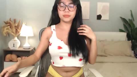 Snapshot of hotasian_gabby69 chatting on 2, 2, 2026 hotasian_gabby69 online show from 2, 2, 2026