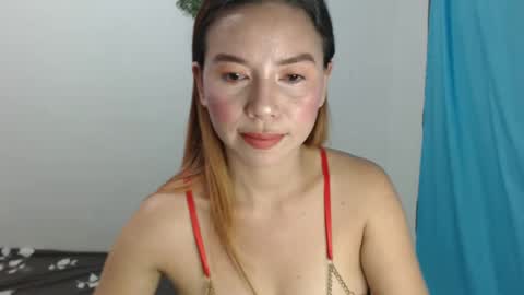 hotasian_pinky online show from 5, 3, 2025