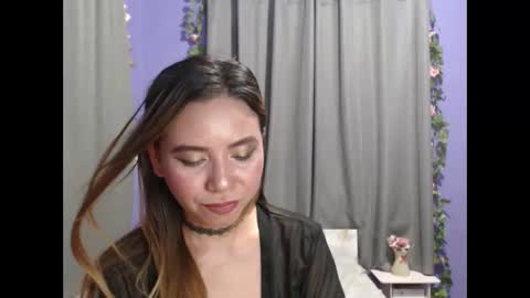 hotasian_pinky online show from 23, 9, 2025