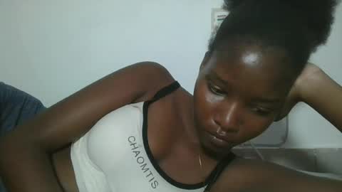 Snapshot of hotbabbee chatting on 14, 6, 2026 love online show from 14, 6, 2026