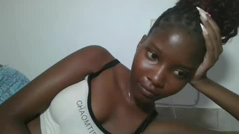 Snapshot of hotbabbee chatting on 4, 7, 2026 love online show from 4, 7, 2026