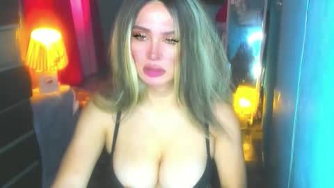 Snapshot of hotbabe_tanya chatting on 21, 10, 2025 T A N Y A online show from 21, 10, 2025