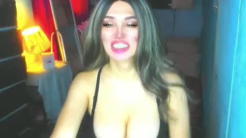 Snapshot of hotbabe_tanya chatting on 30, 11, 2025 T A N Y A online show from 30, 11, 2025