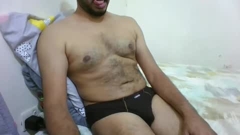 Snapshot of hotboy8677 chatting on 17, 12, 2025 Hotboy8677 online show from 17, 12, 2025