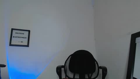 Snapshot of hotboyneon490 chatting on 27, 12, 2024 Alex Neon online show from 27, 12, 2024