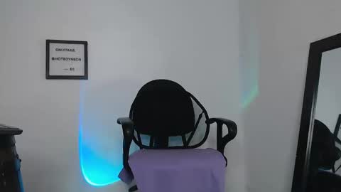 Snapshot of hotboyneon490 chatting on 31, 1, 2025 Alex Neon online show from 31, 1, 2025