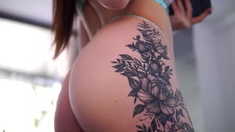 Snapshot of hotbustybabex chatting on 4, 2, 2026 Anais online show from 4, 2, 2026