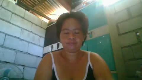 Snapshot of hotchicks4uxx chatting on 15, 12, 2025 hotchicks4uxx online show from 15, 12, 2025