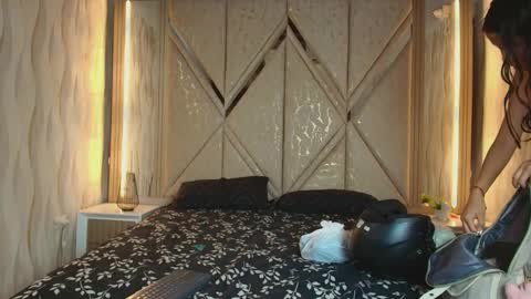 hotcouple_222 online show from 13, 1, 2026