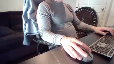 hotdog1124 online show from 12, 2, 2026