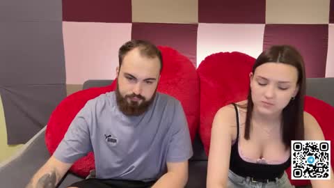 Snapshot of hotduoplay chatting on 14, 5, 2026 Max and Alina online show from 14, 5, 2026