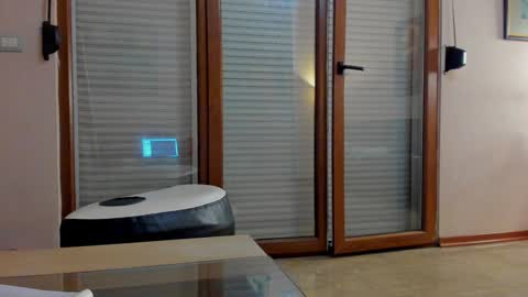 Erika  online show from 30, 9, 2025