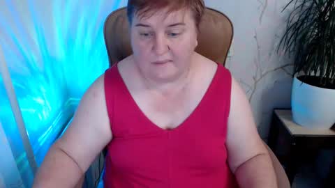 Snapshot of hotfiremommy chatting on 10, 1, 2025 LimonkaFire online show from 10, 1, 2025