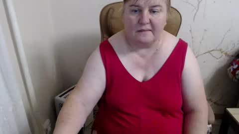 Snapshot of hotfiremommy chatting on 27, 1, 2025 LimonkaFire online show from 27, 1, 2025