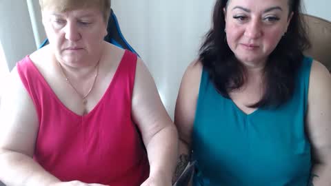 Snapshot of hotfiremommy chatting on 5, 10, 2025 LimonkaFire online show from 5, 10, 2025