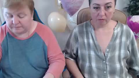 Snapshot of hotfiremommy chatting on 15, 10, 2025 LimonkaFire online show from 15, 10, 2025