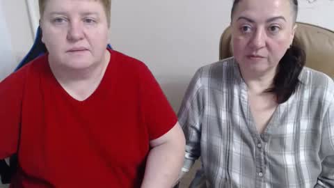 Snapshot of hotfiremommy chatting on 21, 11, 2025 LimonkaFire online show from 21, 11, 2025