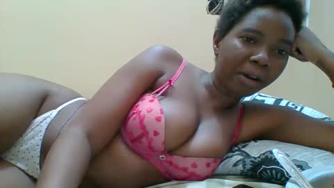 Snapshot of hotgodees chatting on 1, 10, 2025 Queen online show from 1, 10, 2025