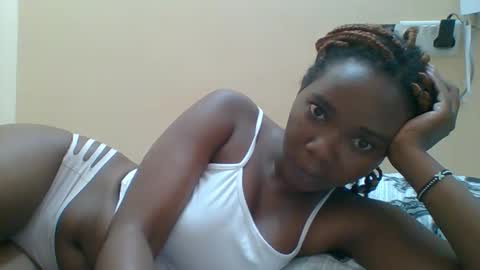 Snapshot of hotgodees chatting on 5, 11, 2025 Queen online show from 5, 11, 2025