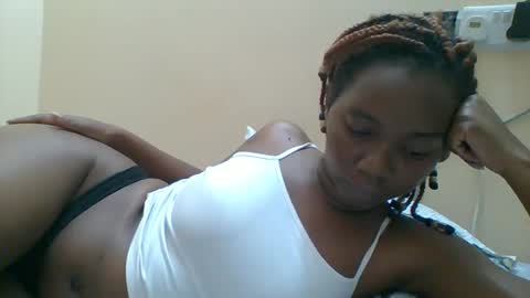 Snapshot of hotgodees chatting on 5, 11, 2025 Queen online show from 5, 11, 2025