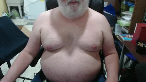 Snapshot of hotgrandpa594u chatting on 3, 10, 2025 hotgrandpa594u online show from 3, 10, 2025