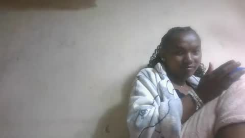 Snapshot of hotiesveronique chatting on 16, 10, 2025 veronique online show from 16, 10, 2025