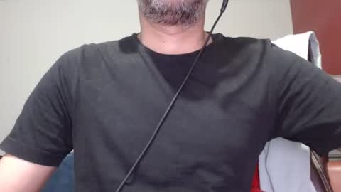 Snapshot of hotjkeanu chatting on 8, 5, 2026 James-Hotxx online show from 8, 5, 2026