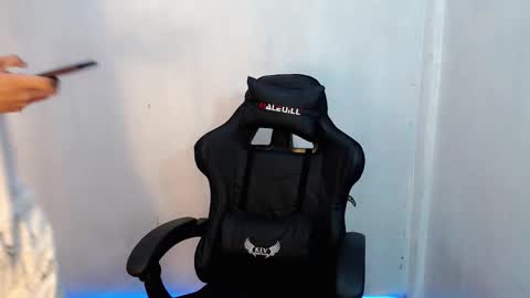 Snapshot of hotking_cummer chatting on 20, 2, 2026 hotking_cummer online show from 20, 2, 2026