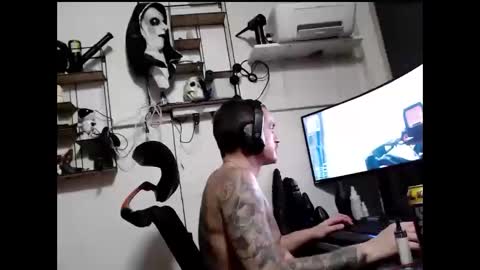 hotkinkytat online show from 1, 1, 2025