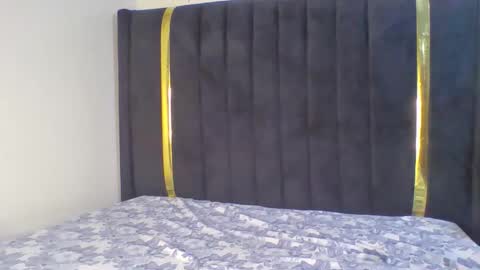 hotleen997564 online show from 10, 2, 2026