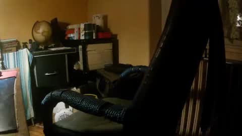 Snapshot of hotleopold chatting on 14, 12, 2025 hotleopold online show from 14, 12, 2025