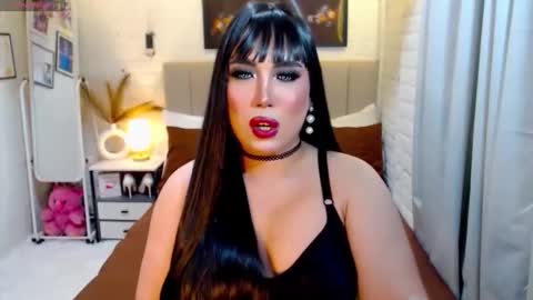 Snapshot of hotlexus69 chatting on 18, 11, 2025 LEXUS online show from 18, 11, 2025