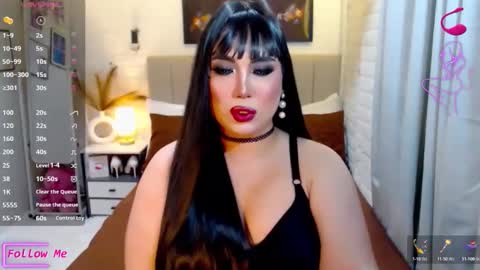 Snapshot of hotlexus69 chatting on 25, 11, 2025 LEXUS online show from 25, 11, 2025