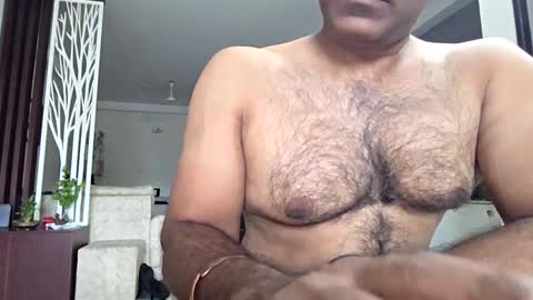 Snapshot of hotm_on_cam chatting on 23, 10, 2025 hotm_on_cam online show from 23, 10, 2025