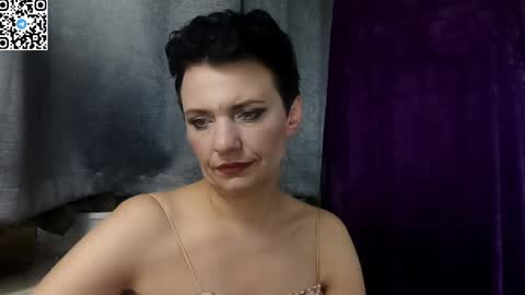 hotmamaqueen234 online show from 17, 4, 2026