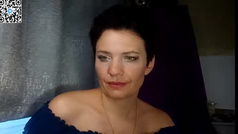 hotmamaqueen234 online show from 22, 6, 2026