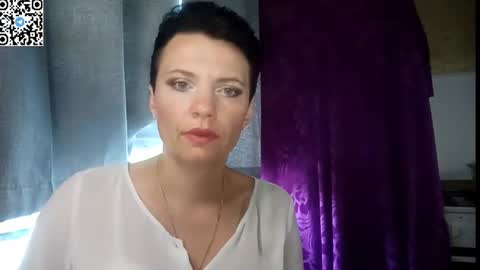hotmamaqueen234 online show from 29, 6, 2026