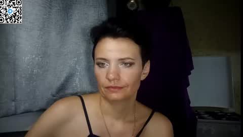 hotmamaqueen234 online show from 2, 7, 2026