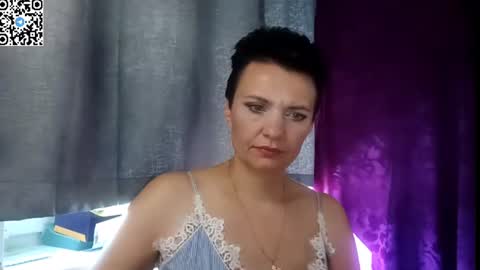 hotmamaqueen234 online show from 16, 7, 2026