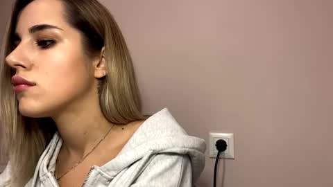 Snapshot of hotmusex chatting on 20, 10, 2025 hotmusex online show from 20, 10, 2025