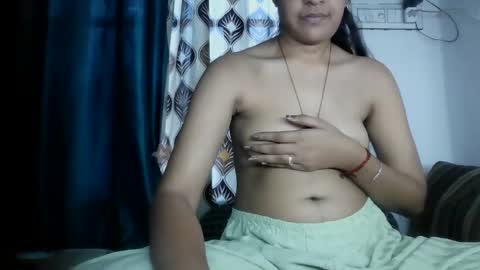 lola online show from 8, 4, 2026