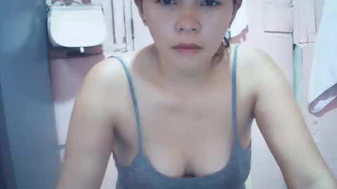 Snapshot of hotpink4u04 chatting on 29, 10, 2025 hotpink4u04 online show from 29, 10, 2025