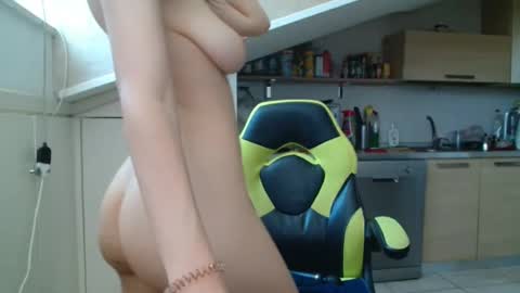 hotsexcouple90 online show from 1, 6, 2026