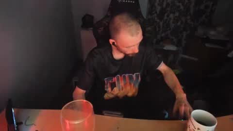 Snapshot of hotsummer1996 chatting on 11, 3, 2025 hot online show from 11, 3, 2025