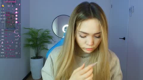 Snapshot of hottease_pvt chatting on 30, 1, 2025 hello Im Eva online show from 30, 1, 2025